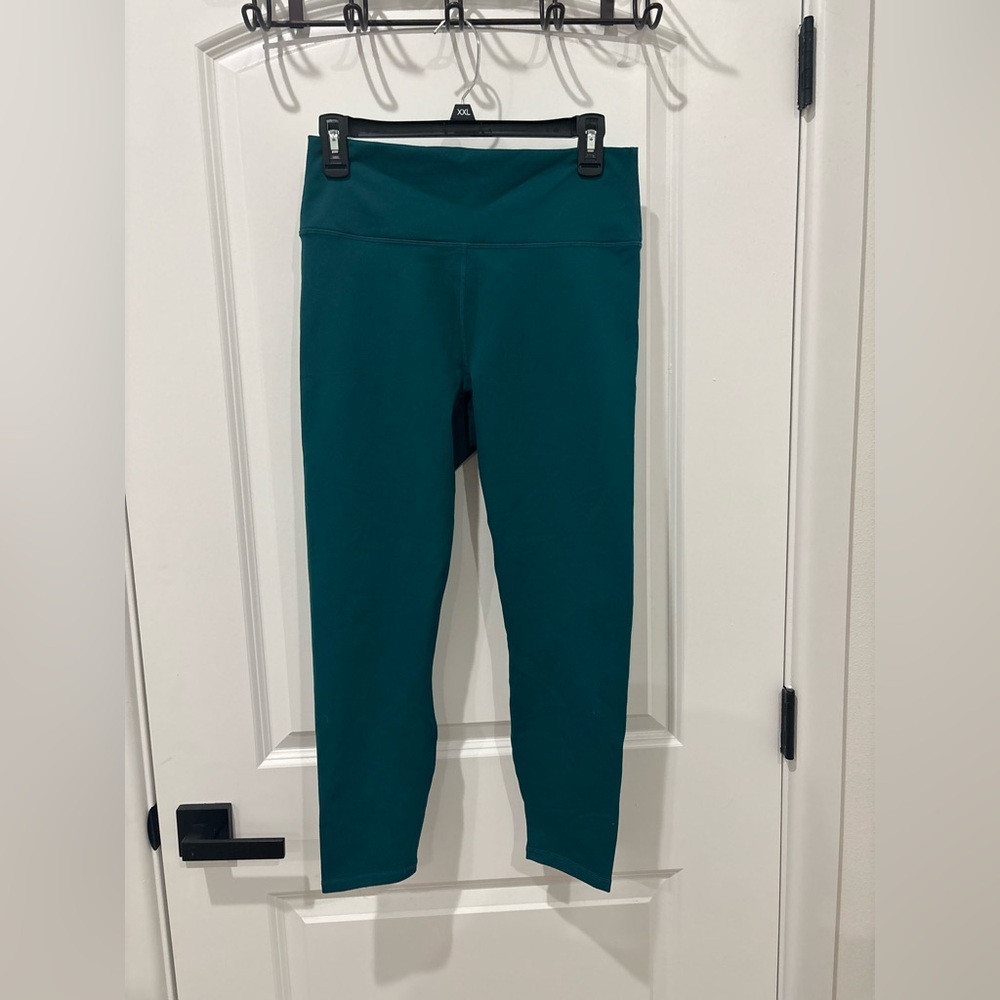 Fabletics women’s Teal Leggings